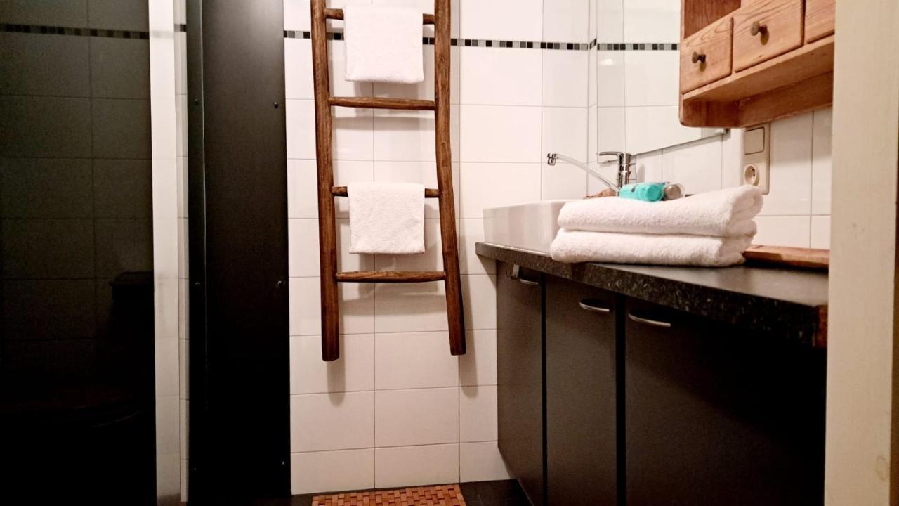 Comfortable Chalet In A Unique Location In Forest Essen Kültér fotó